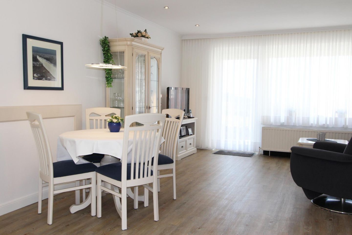 Trutz blanker Hans  - Dünenstr. 19, App. 7 Wenningstedt - Wohnzimmer