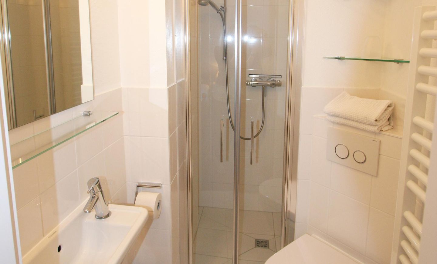 Atlantik - Strandstr. 15, App. 12 Wenningstedt - Badezimmer