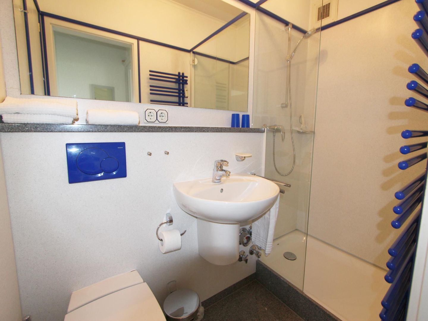 Dünenblick III  - Dünenstr. 7, App. 8 Wenningstedt - Badezimmer