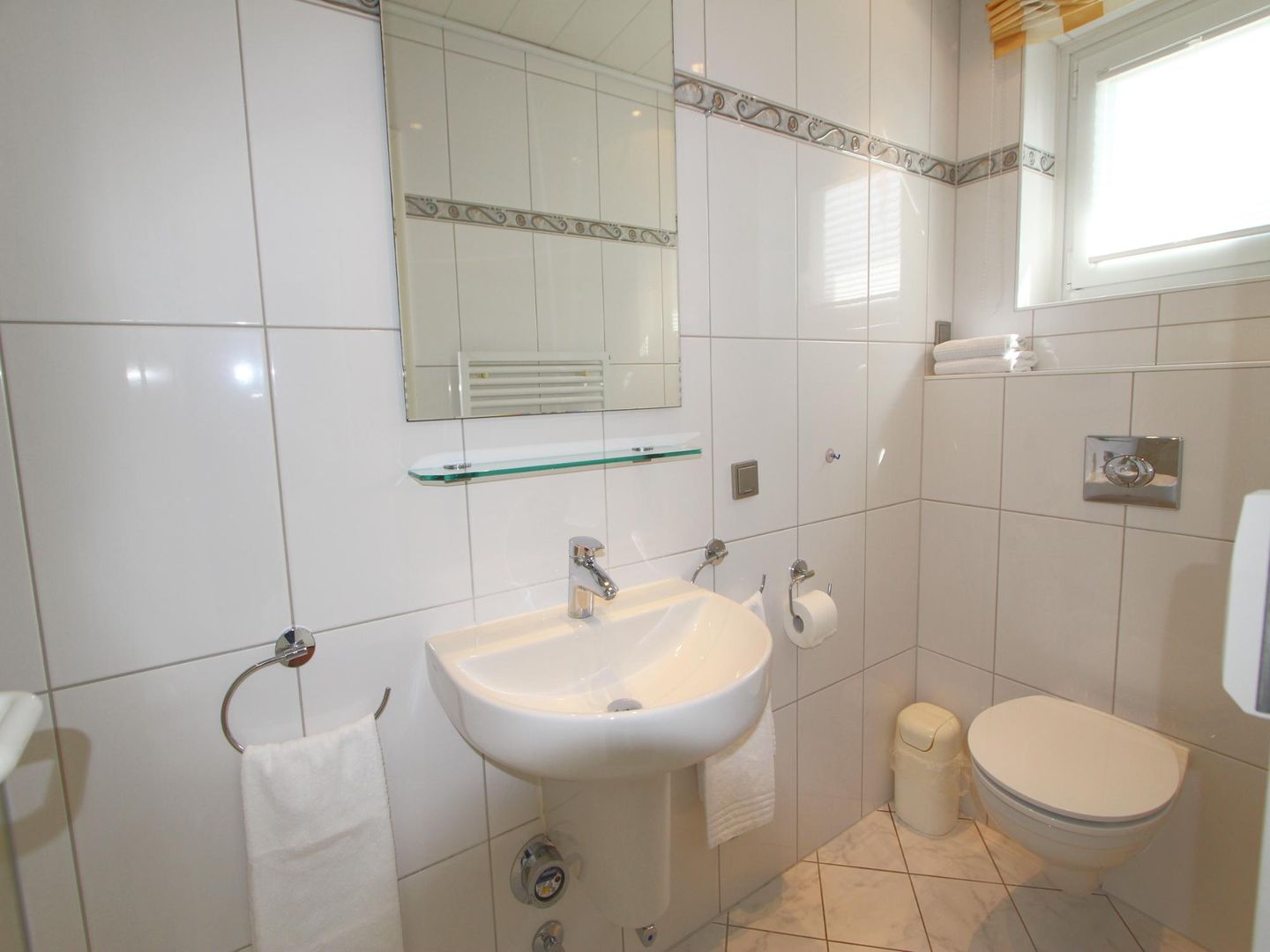 Nordseeblick II  - Dünenstr. 21, App. 2 Wenningstedt - Badezimmer