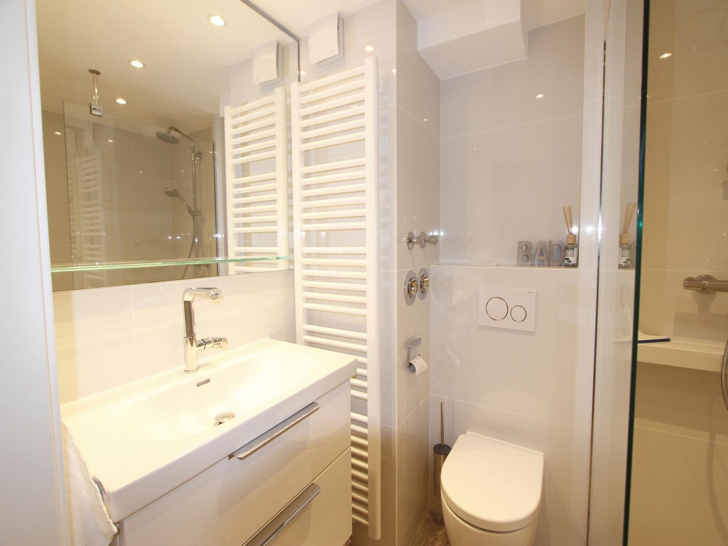 Kaeptn Teunis - Westerhörn 5, App. C Wenningstedt - Badezimmer