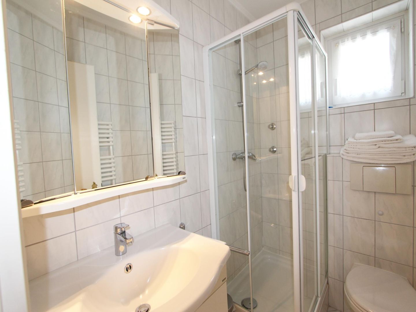  Dünenstraße 33B, OG rechts Wenningstedt - Badezimmer