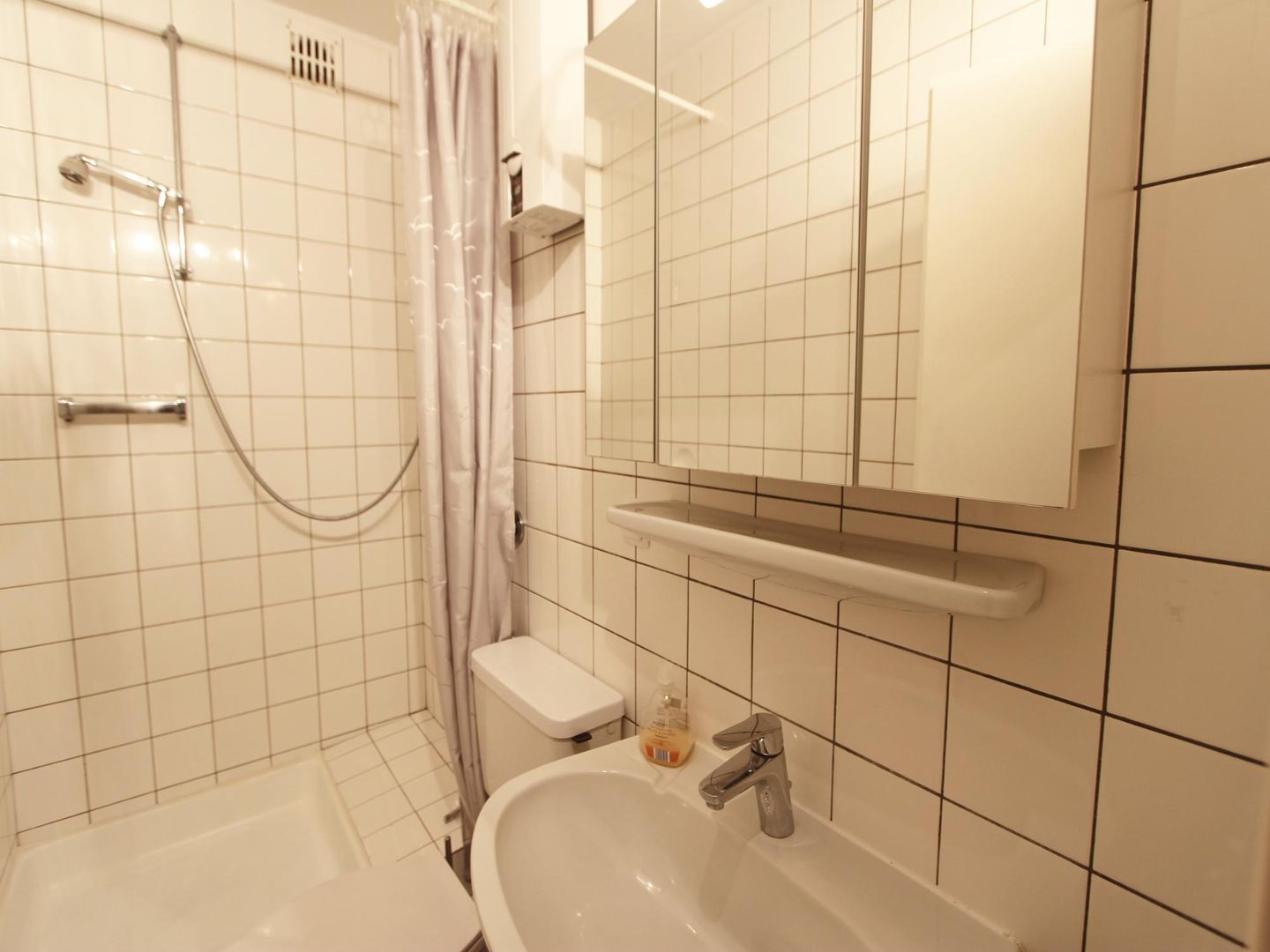 Abendwind - Ostmarkstr. 2, App. 2 Wenningstedt - Badezimmer