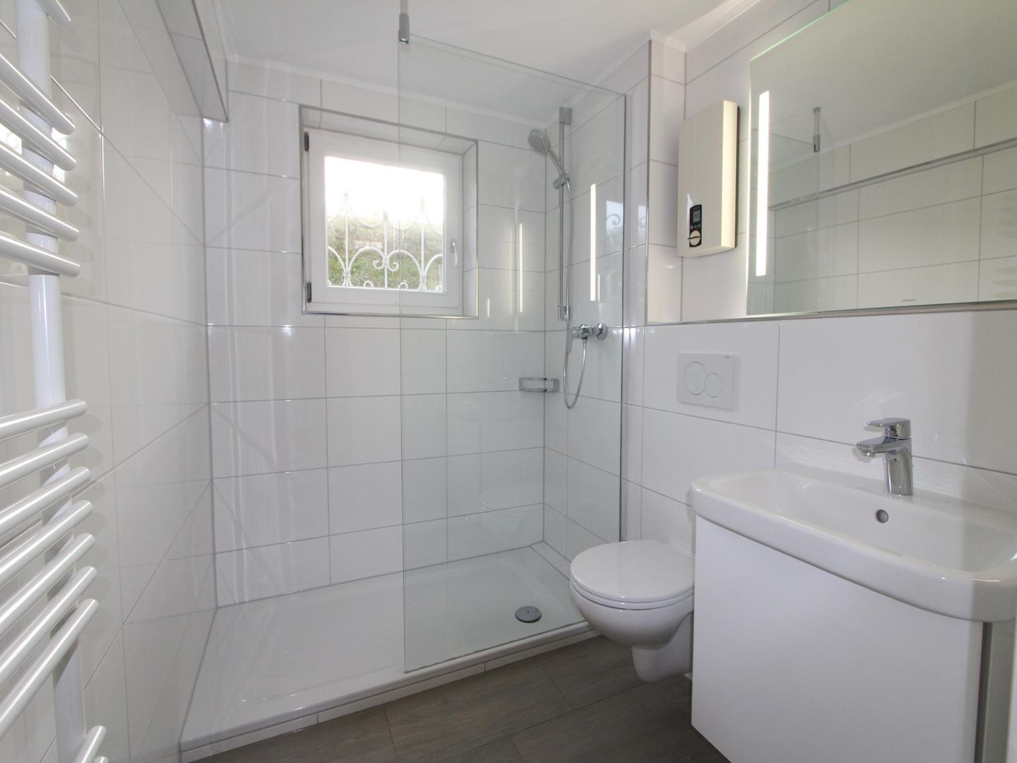 Clivia - Fernsicht 4a, App. 1 Wenningstedt - Badezimmer