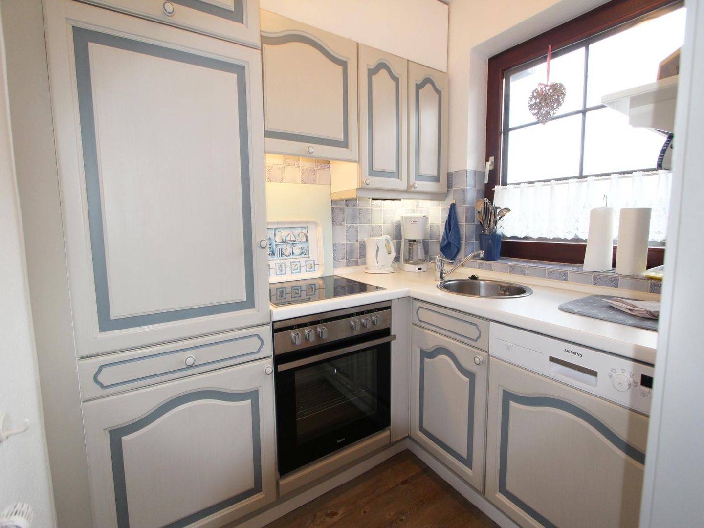  Frisia - Mittelweg 13, App. A Wenningstedt - Küche / Küchenzeile