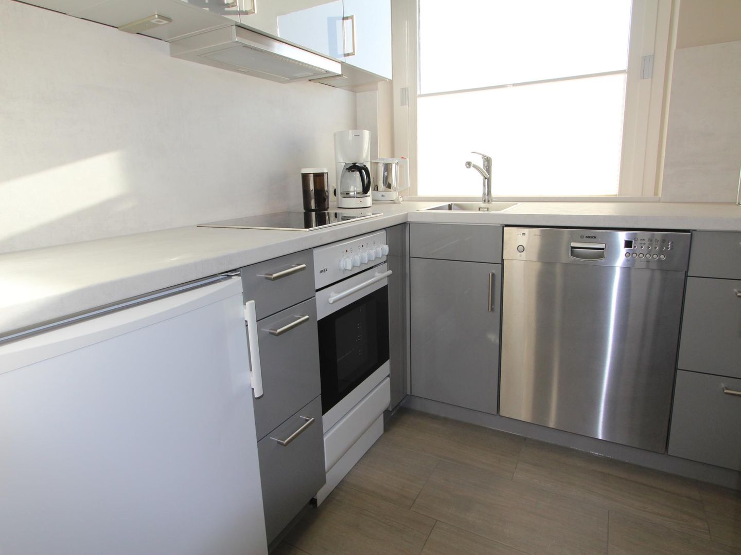 Clivia - Fernsicht 4a, App. 1 Wenningstedt - Küche / Küchenzeile