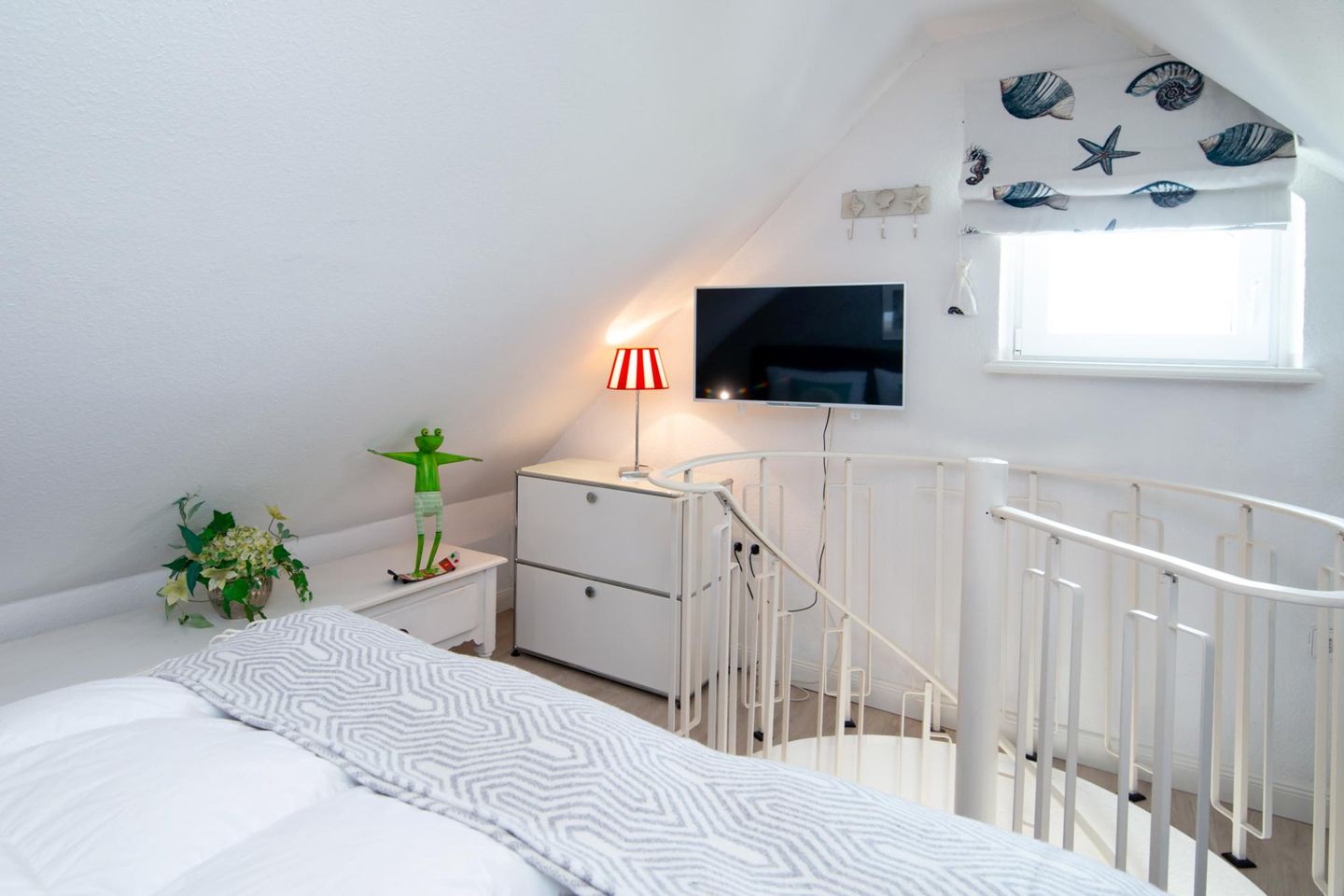  Neptun  - Dünenstr. 2, App. 8 Wenningstedt - Schlafzimmer