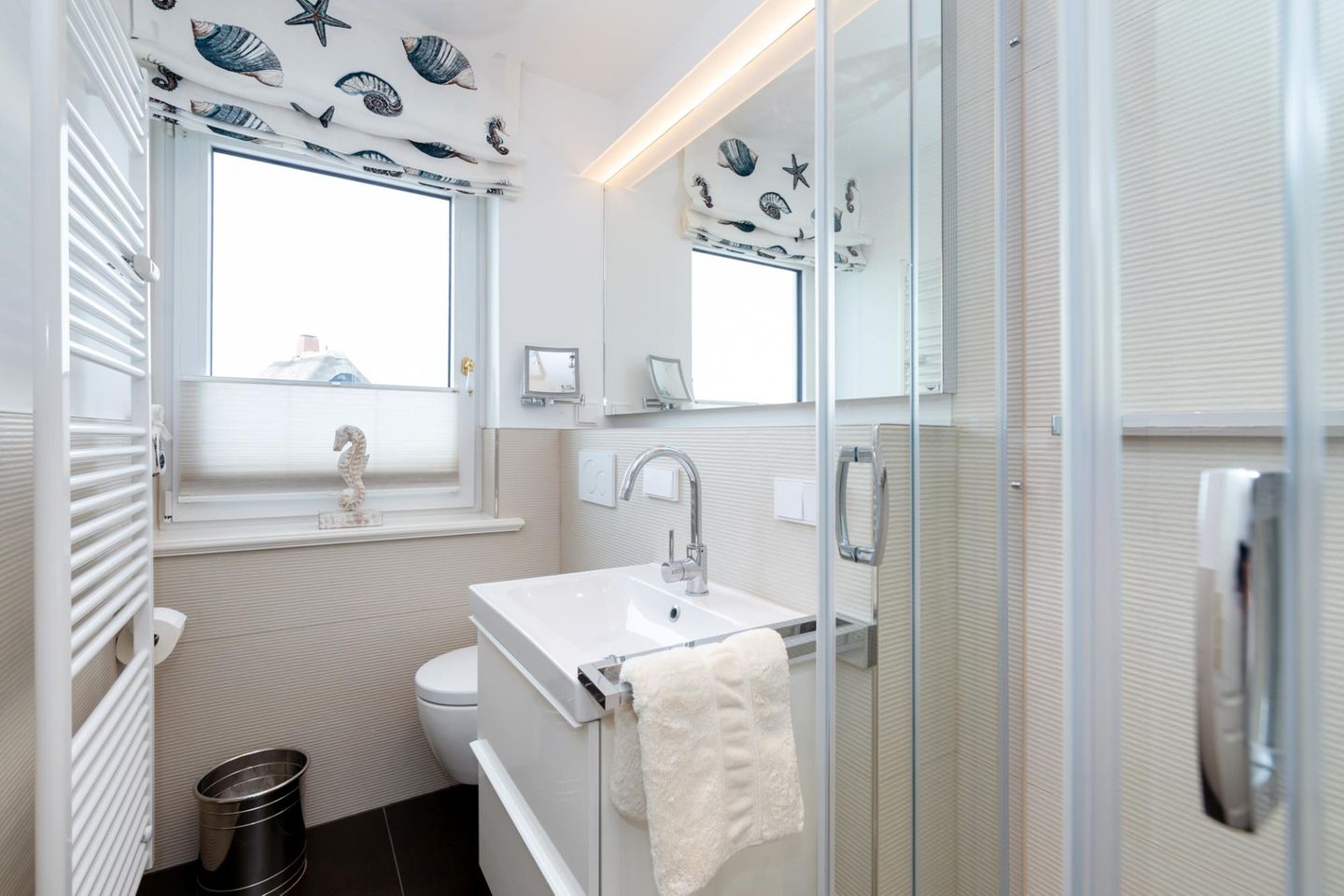  Neptun  - Dünenstr. 2, App. 8 Wenningstedt - Badezimmer