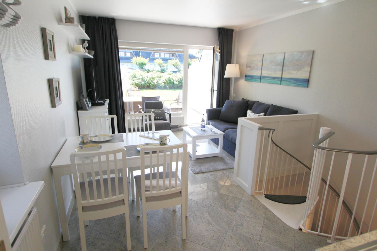 Im Grund 25, App. 1 Wenningstedt - Wohnzimmer