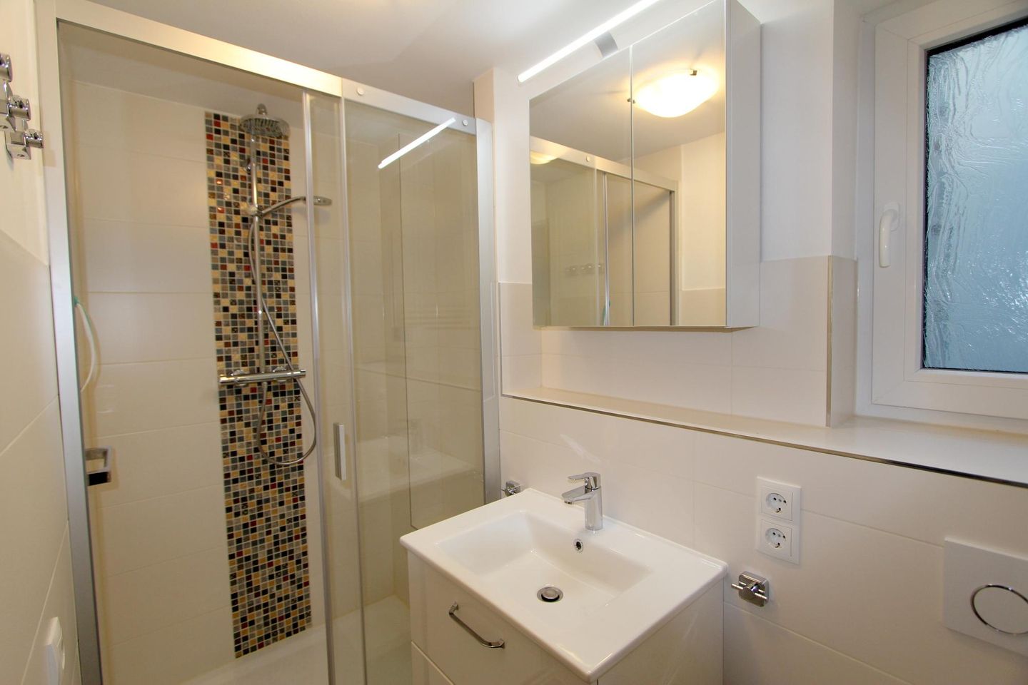 Neptun - Dünenstr. 2, App.5 Wenningstedt - Badezimmer