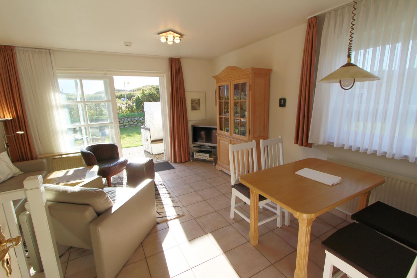 Dünenblick II  - Hochkamp 14, App. 8 Wenningstedt - Wohnzimmer