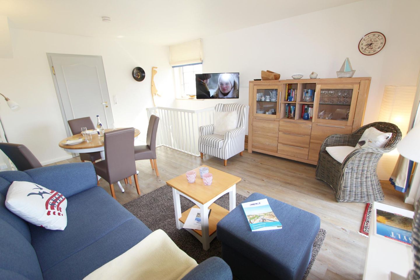 Frisia - Mittelweg 13, App. L Wenningstedt - Wohnzimmer