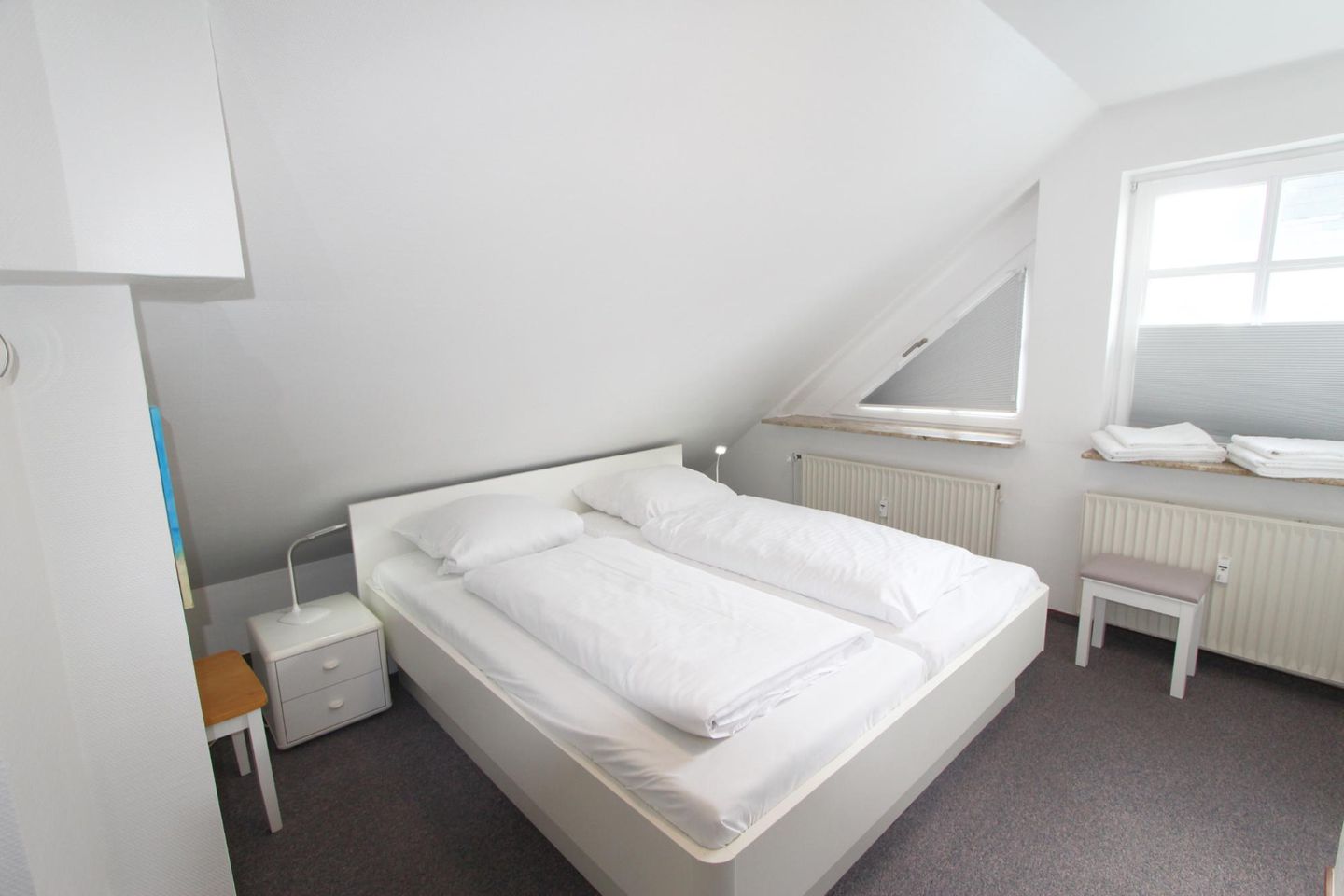 Atlantik - Strandstr. 15, App. 8 Wenningstedt - Schlafzimmer