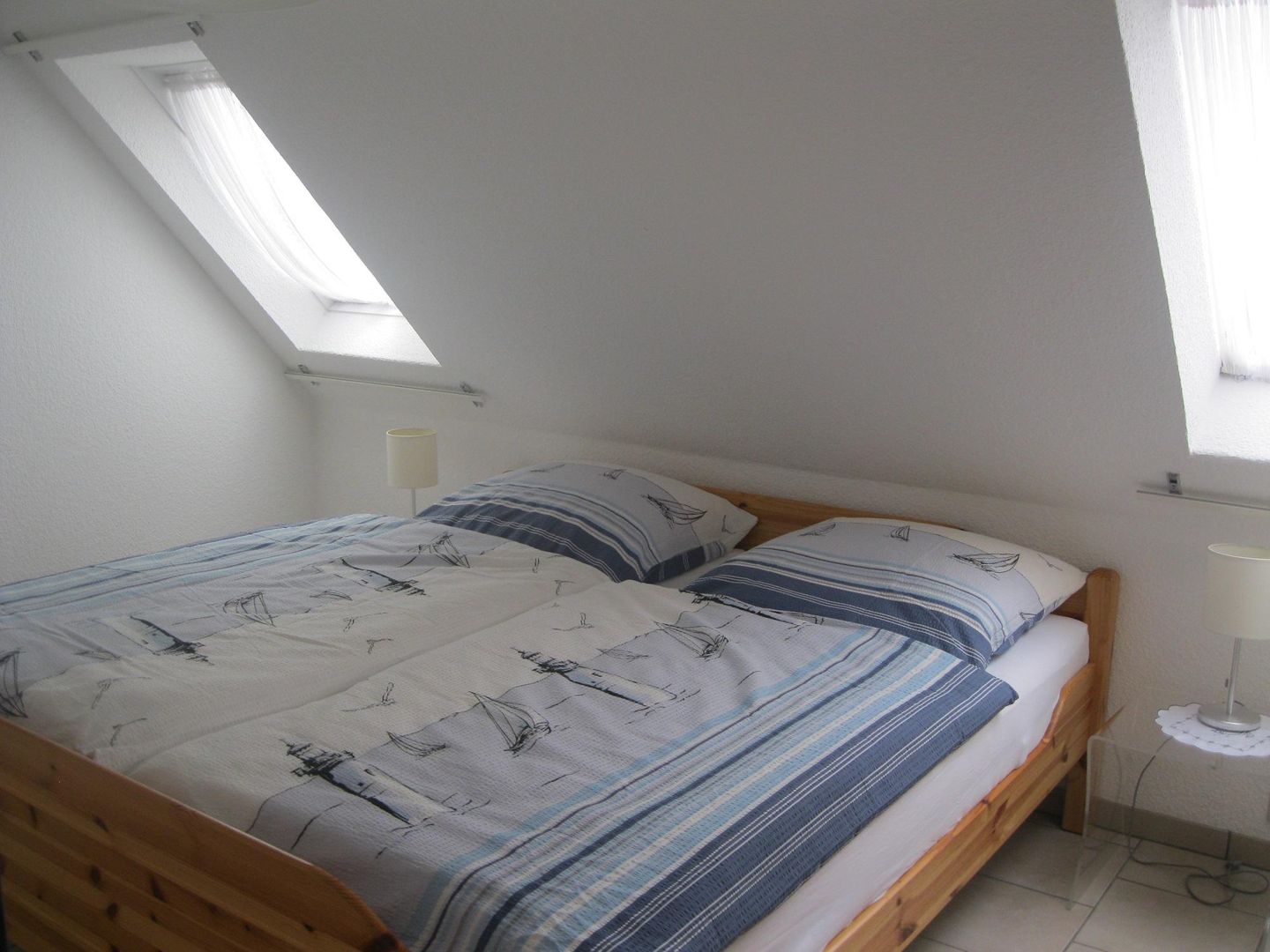 Haus Friesland Blockshausen 10 Whg. 1 Neuharlingersiel - Schlafzimmer