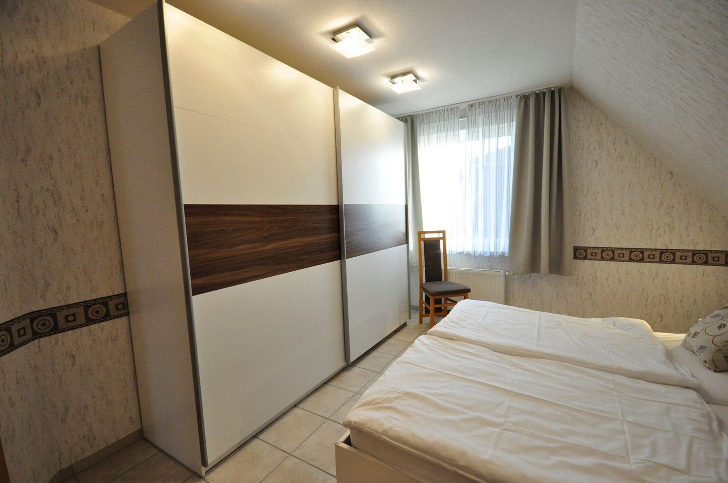  Ferienhaus Sonnenwind Werdum - 