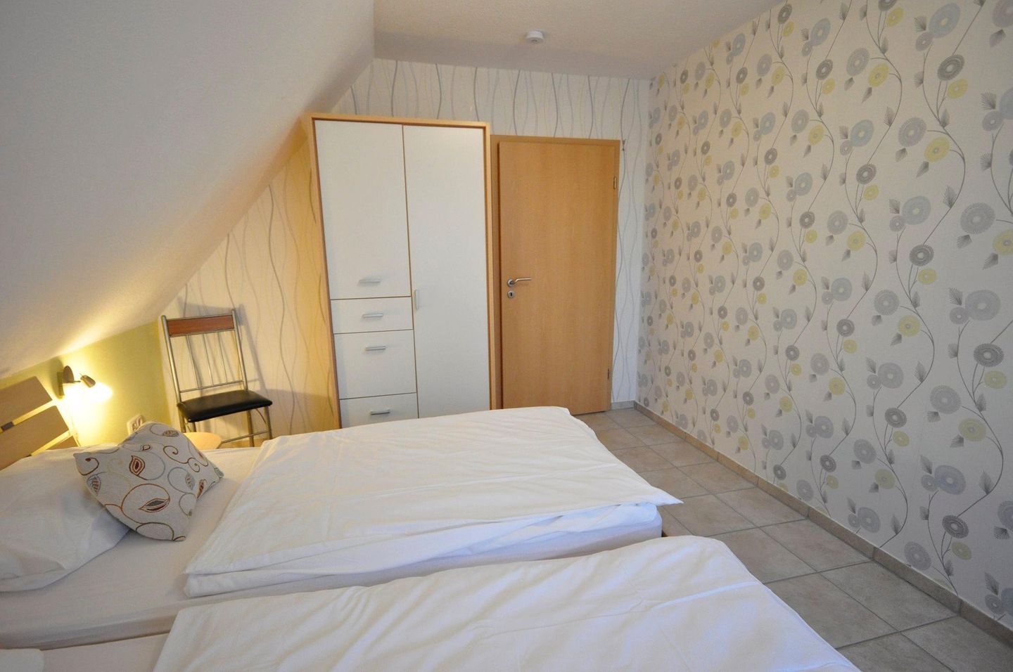  Ferienhaus Sonnenwind Werdum - 