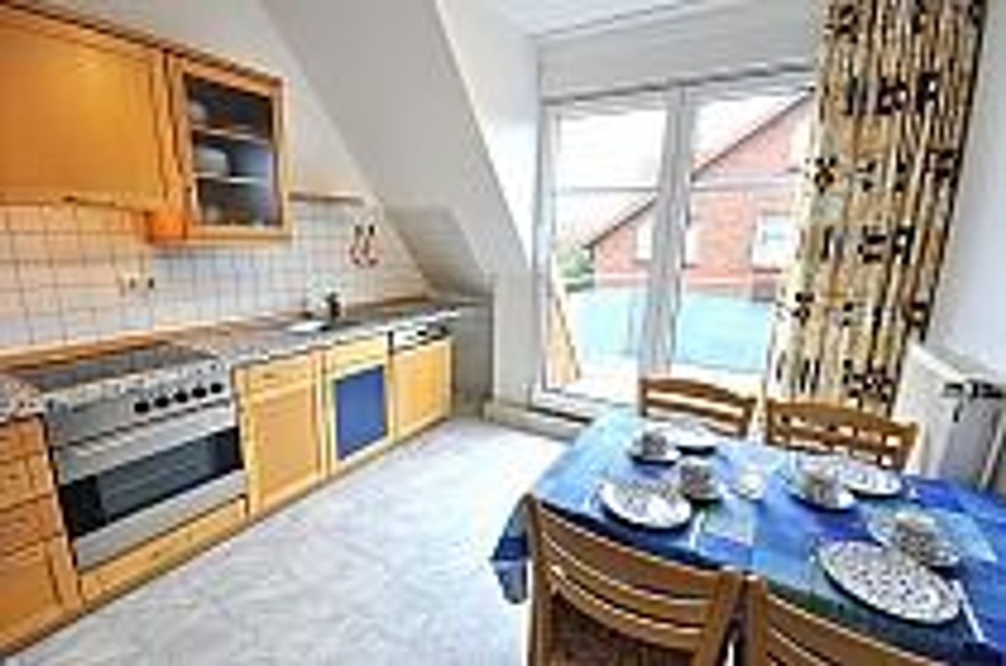  Ferienwohnung Am Kurzentrum 8 A OG Carolinensiel - 