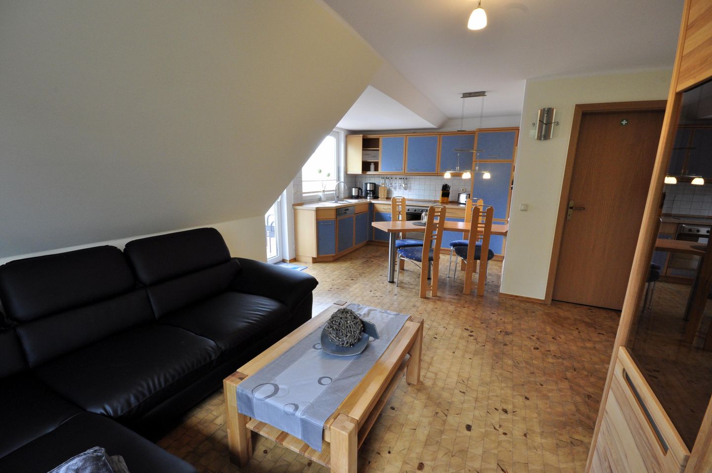  Ferienwohnung Elke Am Harlebogen 9 Whg. 3 Carolinensiel - Wohnzimmer