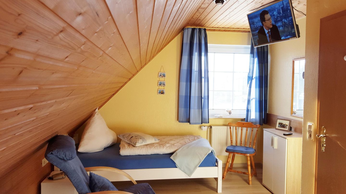  Ferienhaus Uferstraße 4 F Carolinensiel - Schlafzimmer