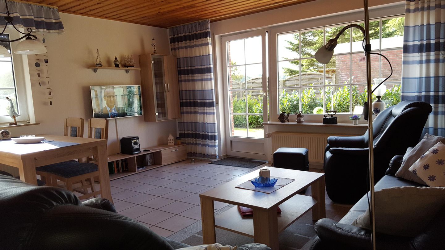  Ferienhaus Uferstraße 4 F Carolinensiel - 