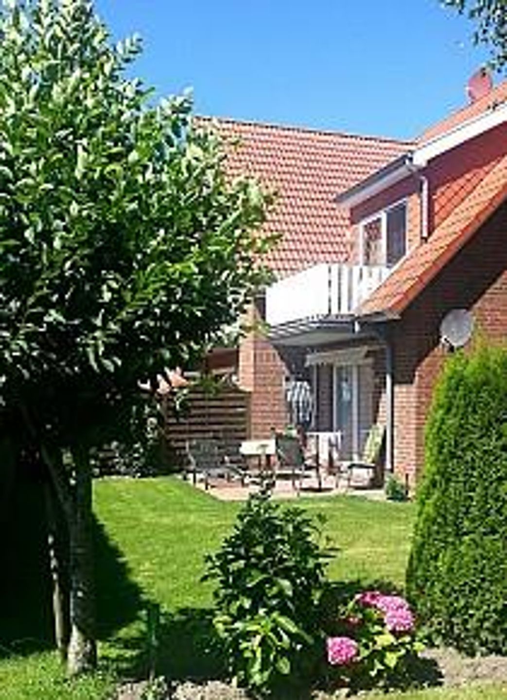  Ferienwohnung Am Harlebogen 10 Whg. 1 Carolinensiel - Fassade / Eingang