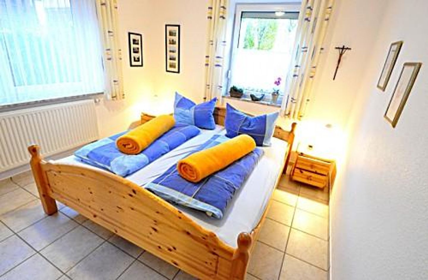  Ferienwohnung Am Harlebogen 10 Whg. 1 Carolinensiel - Schlafzimmer