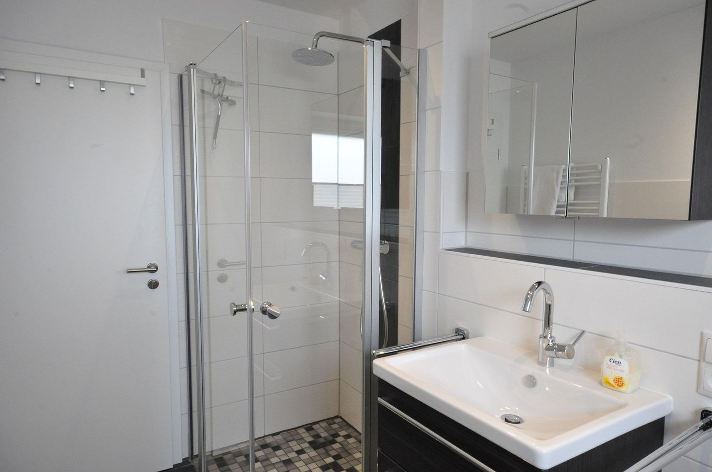 Deichgraf Ferienresidenz "Deichgraf 4b" Nr. 1 Neuharlingersiel - 