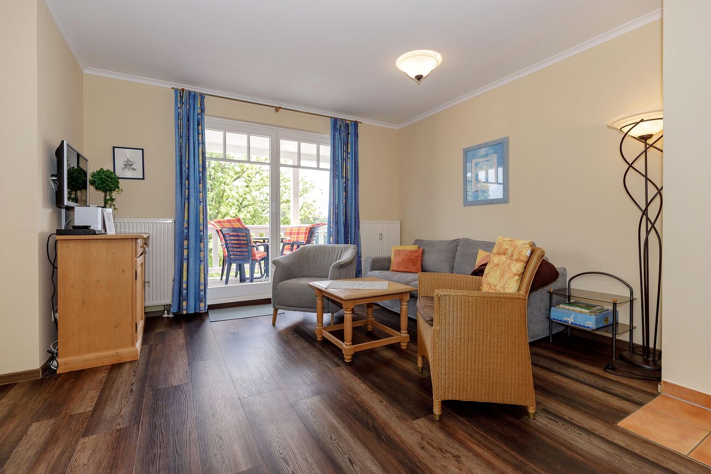 Meeresblick Meeresblick 302 Kühlungsborn - Wohn-Essbereich mit Couch