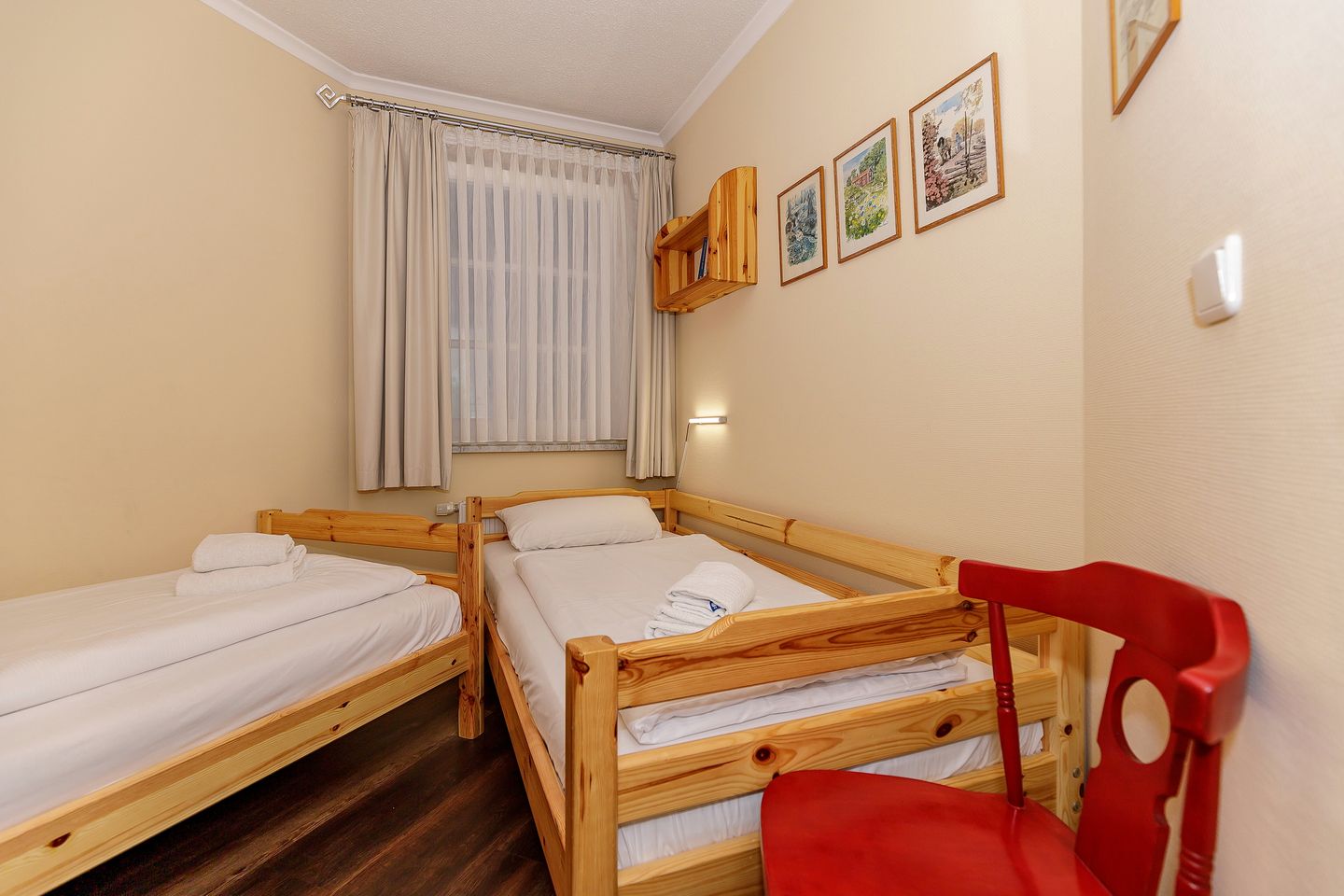 Apartmenthaus Atlantik Apartmenthaus Atlantik 114 Kühlungsborn - Schlafzimmer mit zwei Einzelbetten