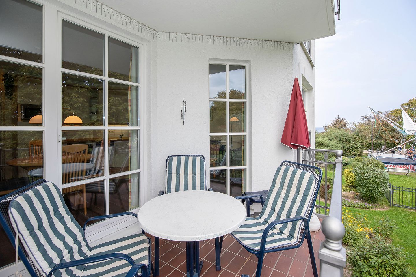 Apartmenthaus Atlantik Apartmenthaus Atlantik 114 Kühlungsborn - Balkon mit Gartenmöbeln