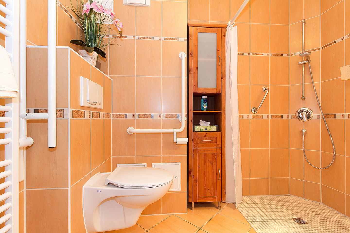 Dünenschloss Dünenschloss 4-02 Kühlungsborn - Badezimmer mit Dusche