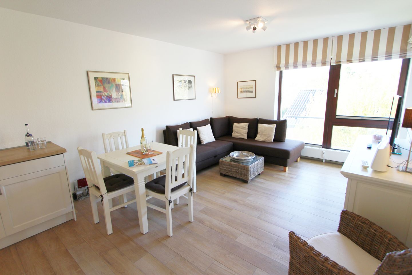 Drake - Hauptstr. 32, App. 9 Wenningstedt - Wohnzimmer