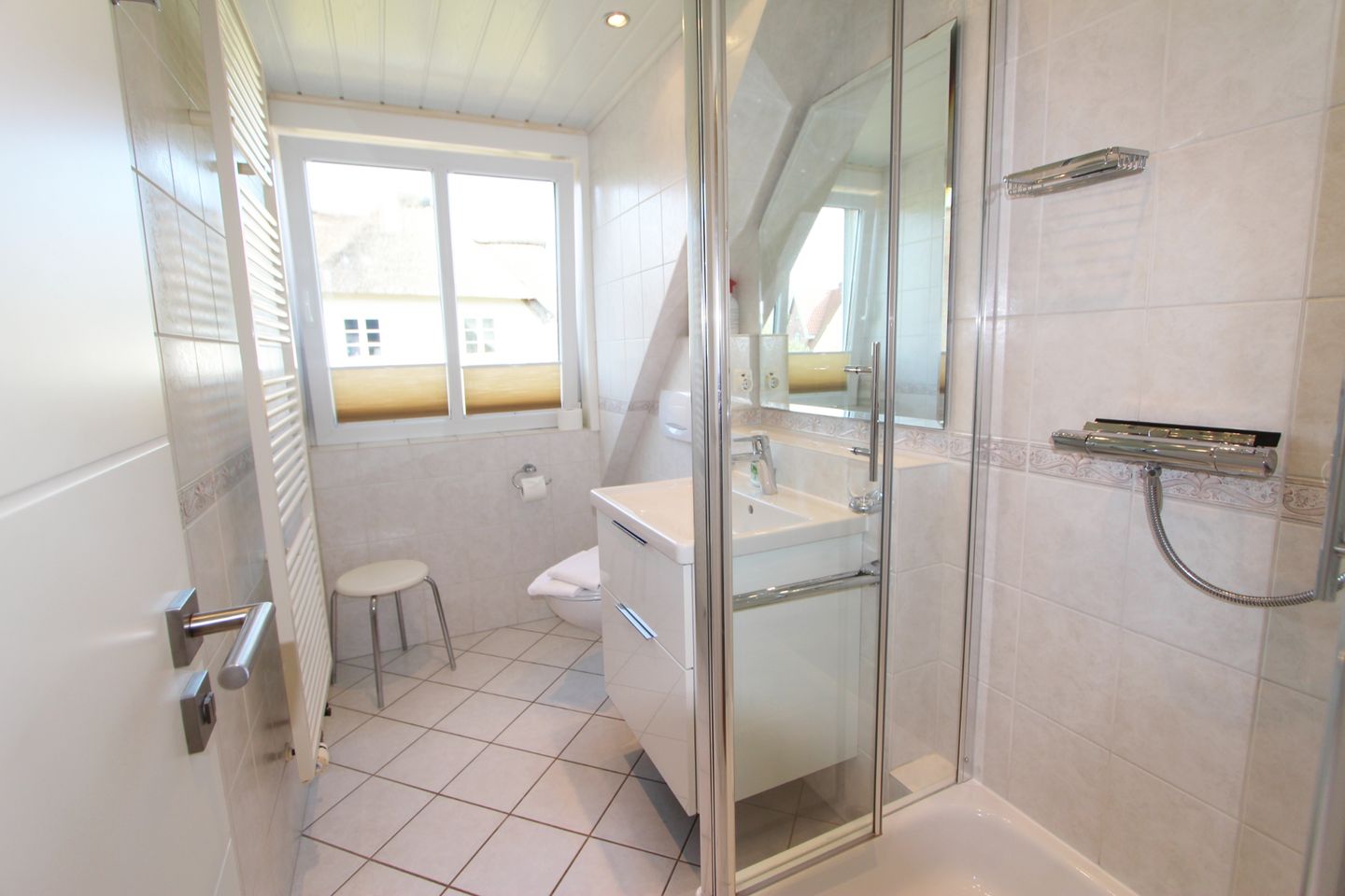 Haus Günther - Mittelweg 1, App. 1 Wenningstedt - Badezimmer