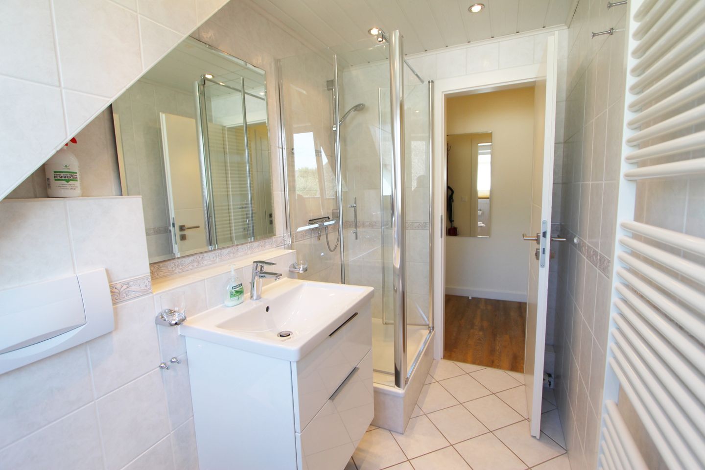 Haus Günther - Mittelweg 1, App. 1 Wenningstedt - Badezimmer