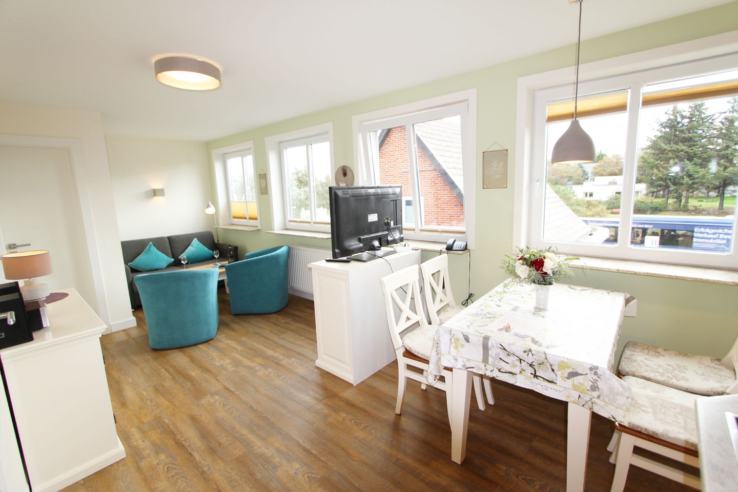 Haus Günther - Mittelweg 1, App. 2 Wenningstedt - Wohnzimmer