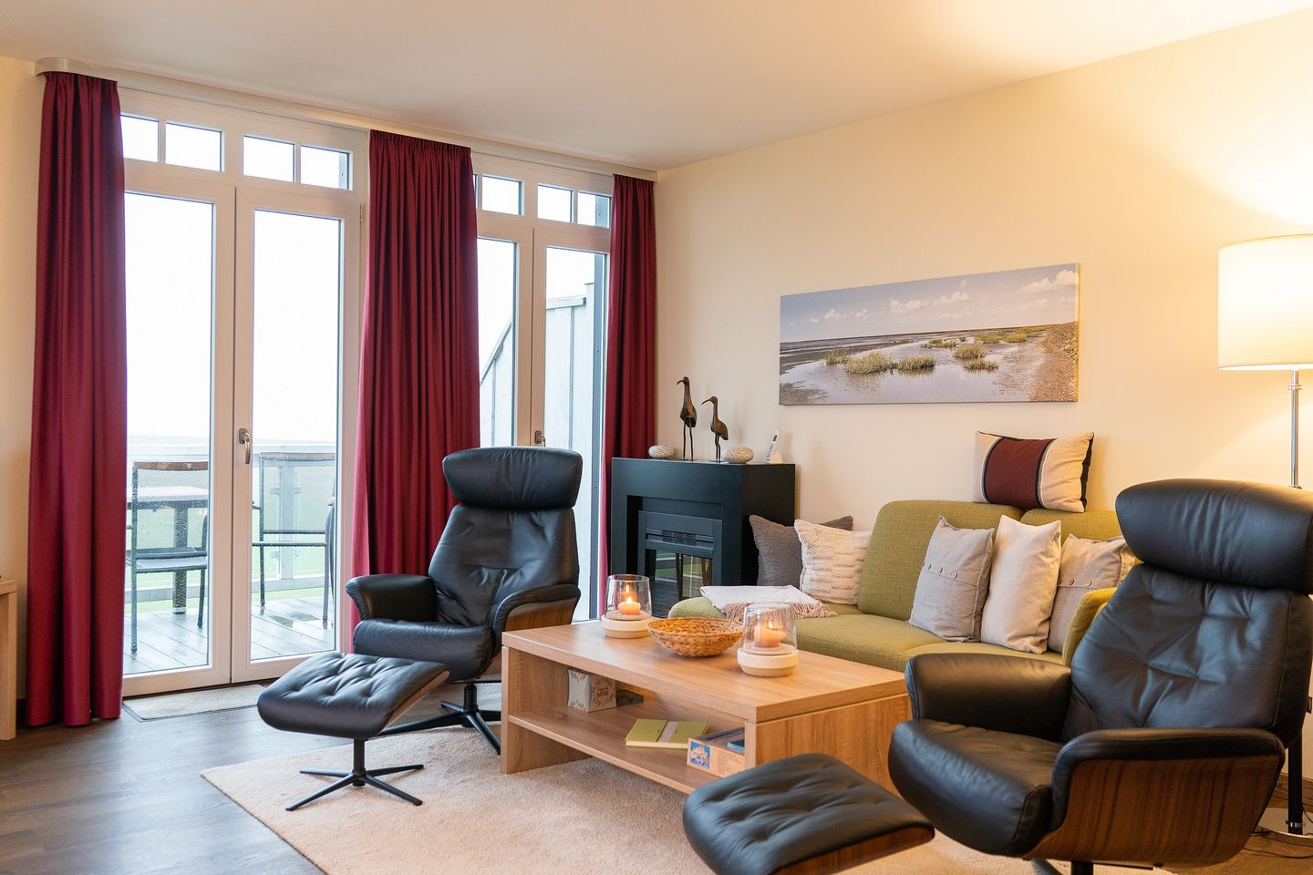 Resort Deichgraf Resort Deichgraf 31-20 Wremen - Wohn-Essbereich mit Couch