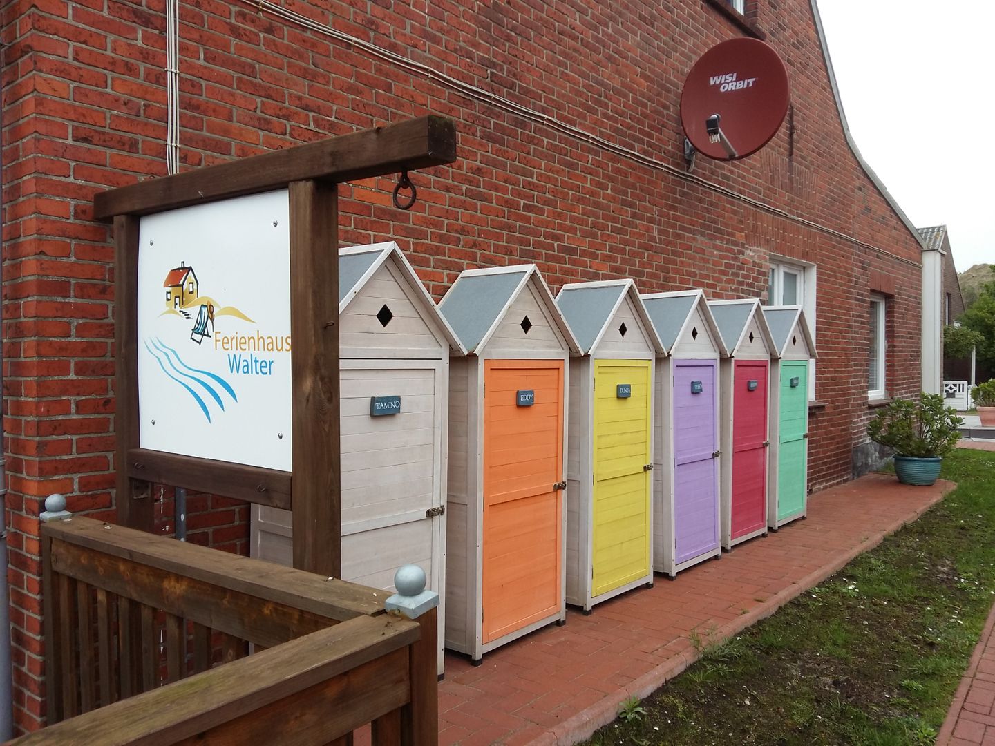 Geert-Bakker-Strasse Ferienwohnung Eddy Geert-Bakker-Straße - Eingang Hof