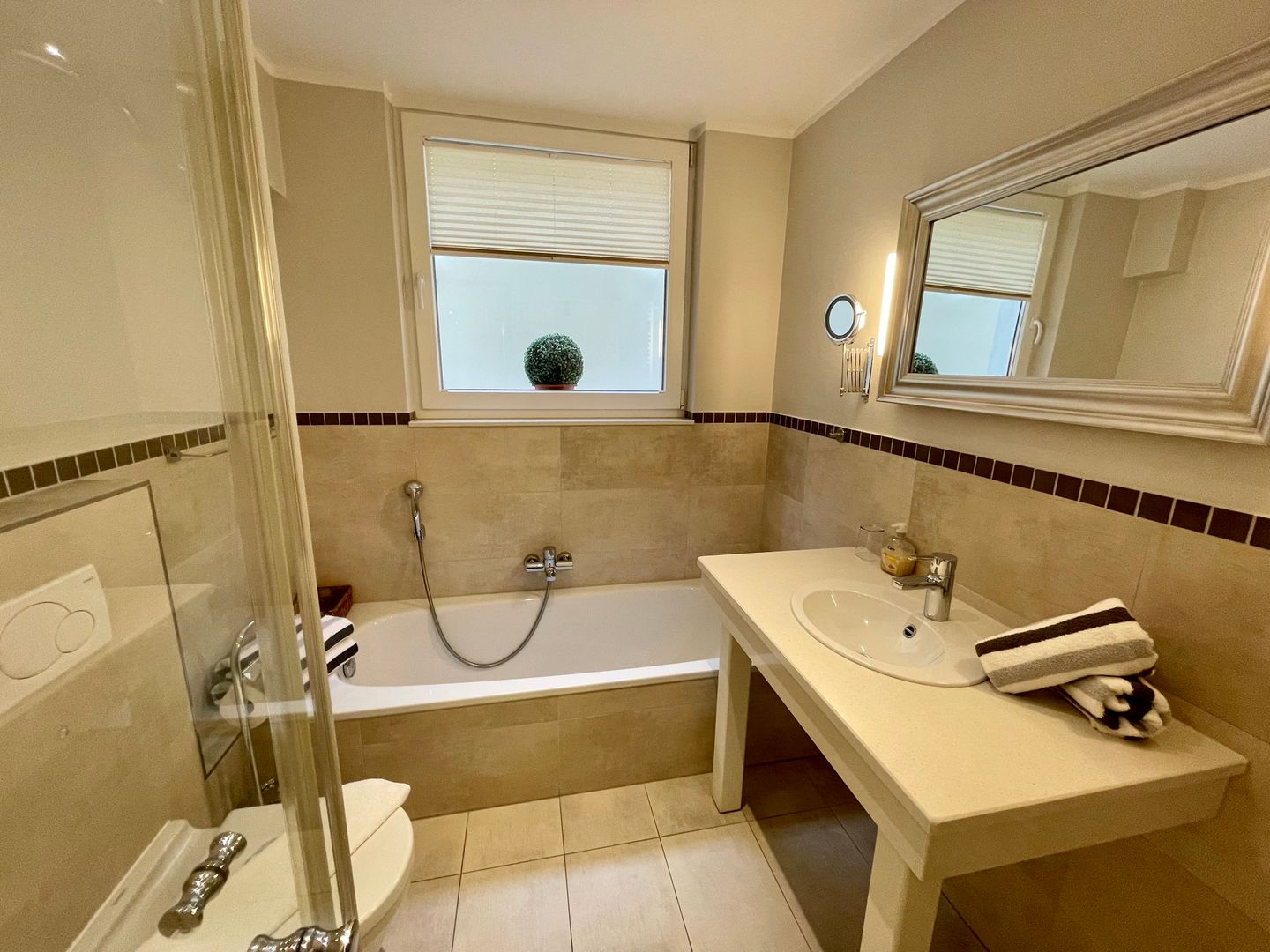  Meerblau Tinnum - Badezimmer