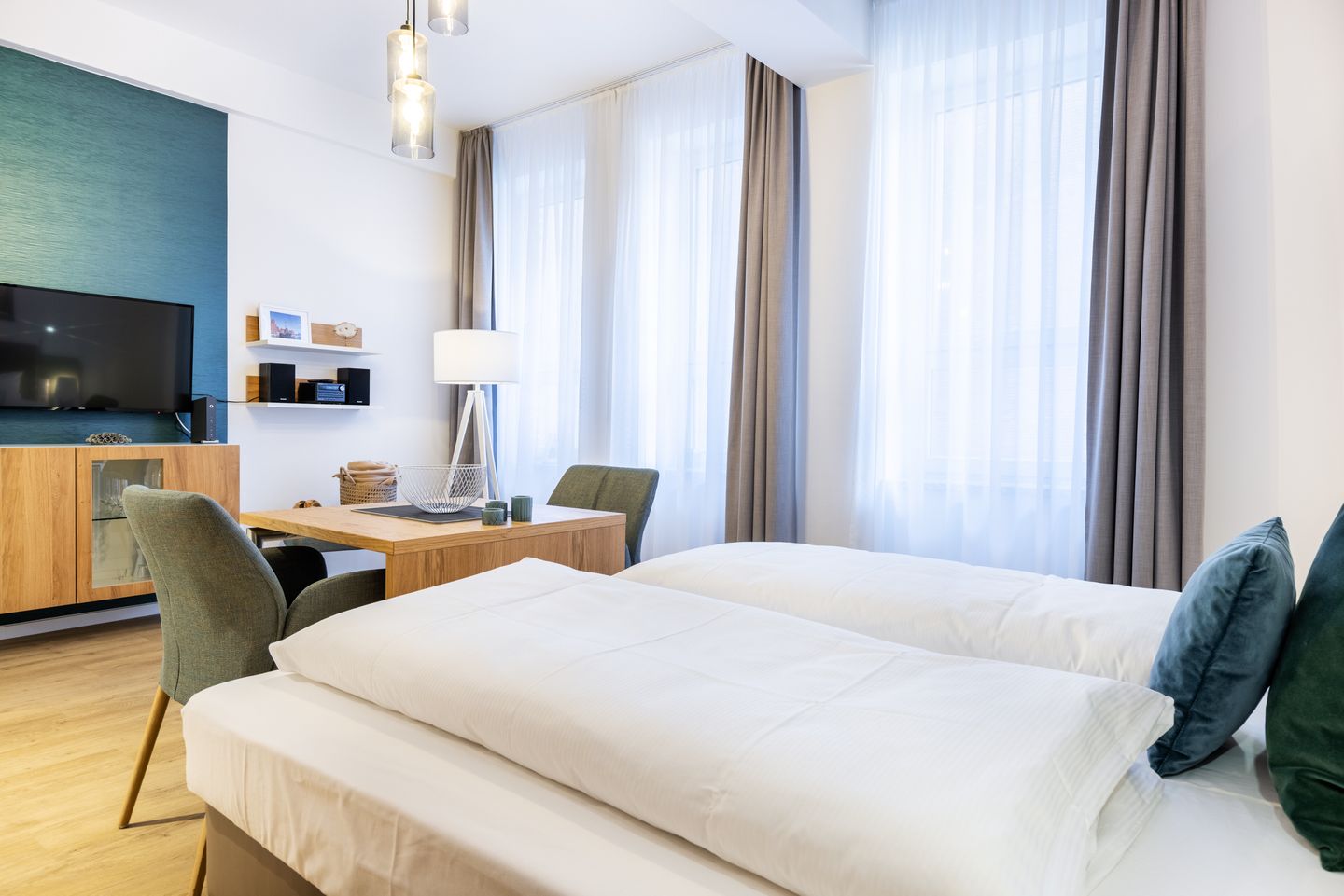 Ferienapartments am Krusespeicher Ferienapartments am Krusespeicher 1-14 Wismar - Wohn-/Schlafbereich mit Boxspringbett