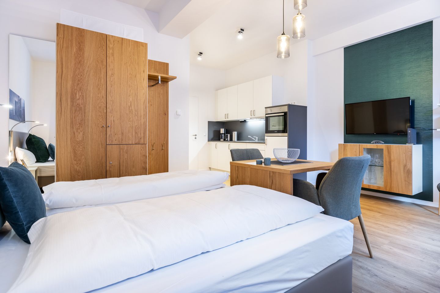 Ferienapartments am Krusespeicher Ferienapartments am Krusespeicher 1-14 Wismar - Wohn-/Schlafbereich mit Boxspringbett