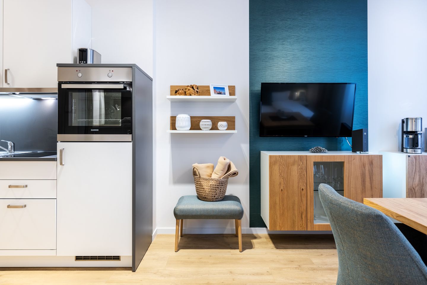 Ferienapartments am Krusespeicher Ferienapartments am Krusespeicher 2-21 Wismar - Küchenzeile mit Backofen