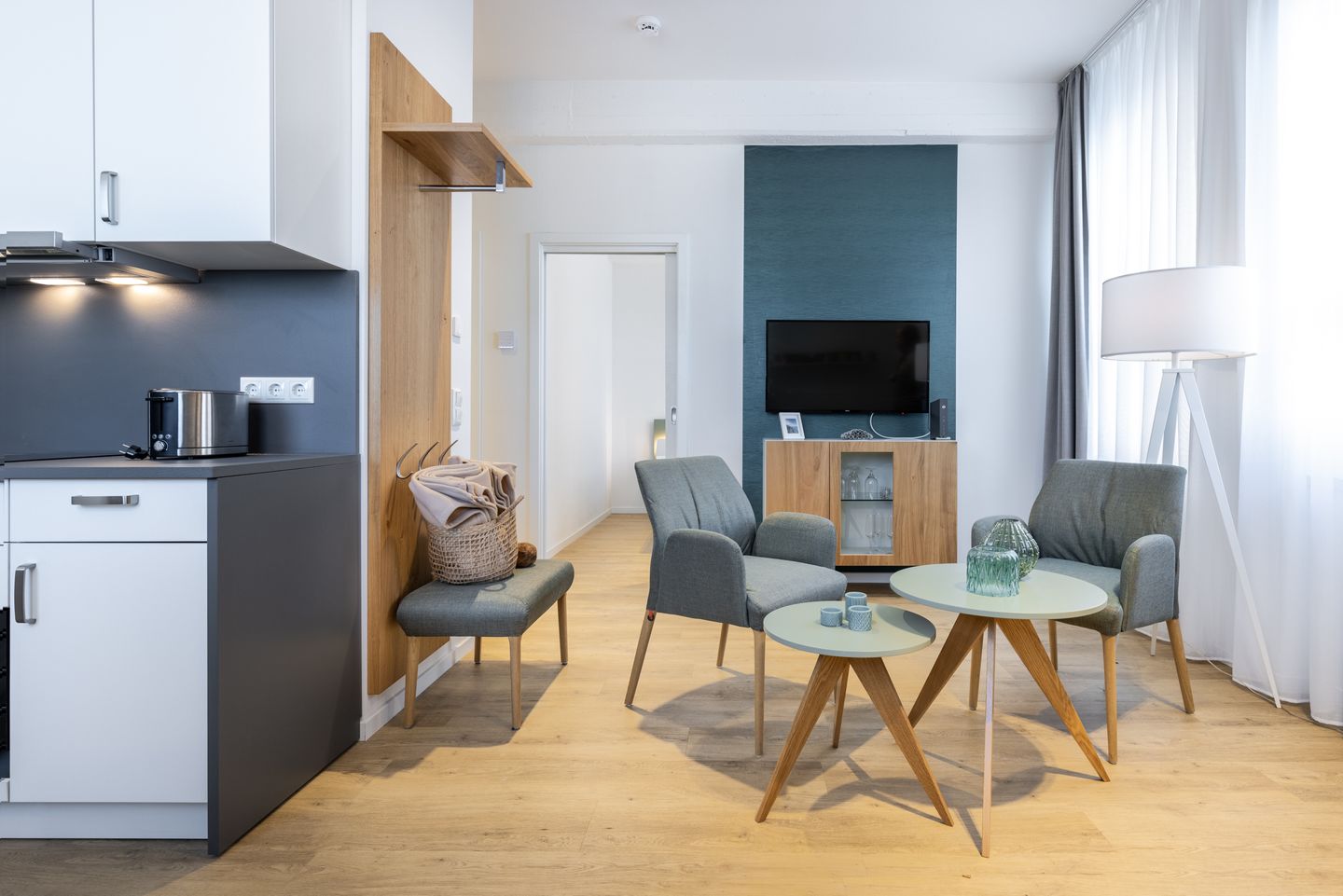 Ferienapartments am Krusespeicher Ferienapartments am Krusespeicher 1-09 Wismar - Wohn-/Essbereich mit Sitzgelegenheit