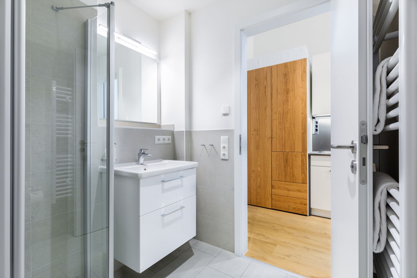 Ferienapartments am Krusespeicher Ferienapartments am Krusespeicher 3-28 Wismar - Badezimmer mit Waschtisch