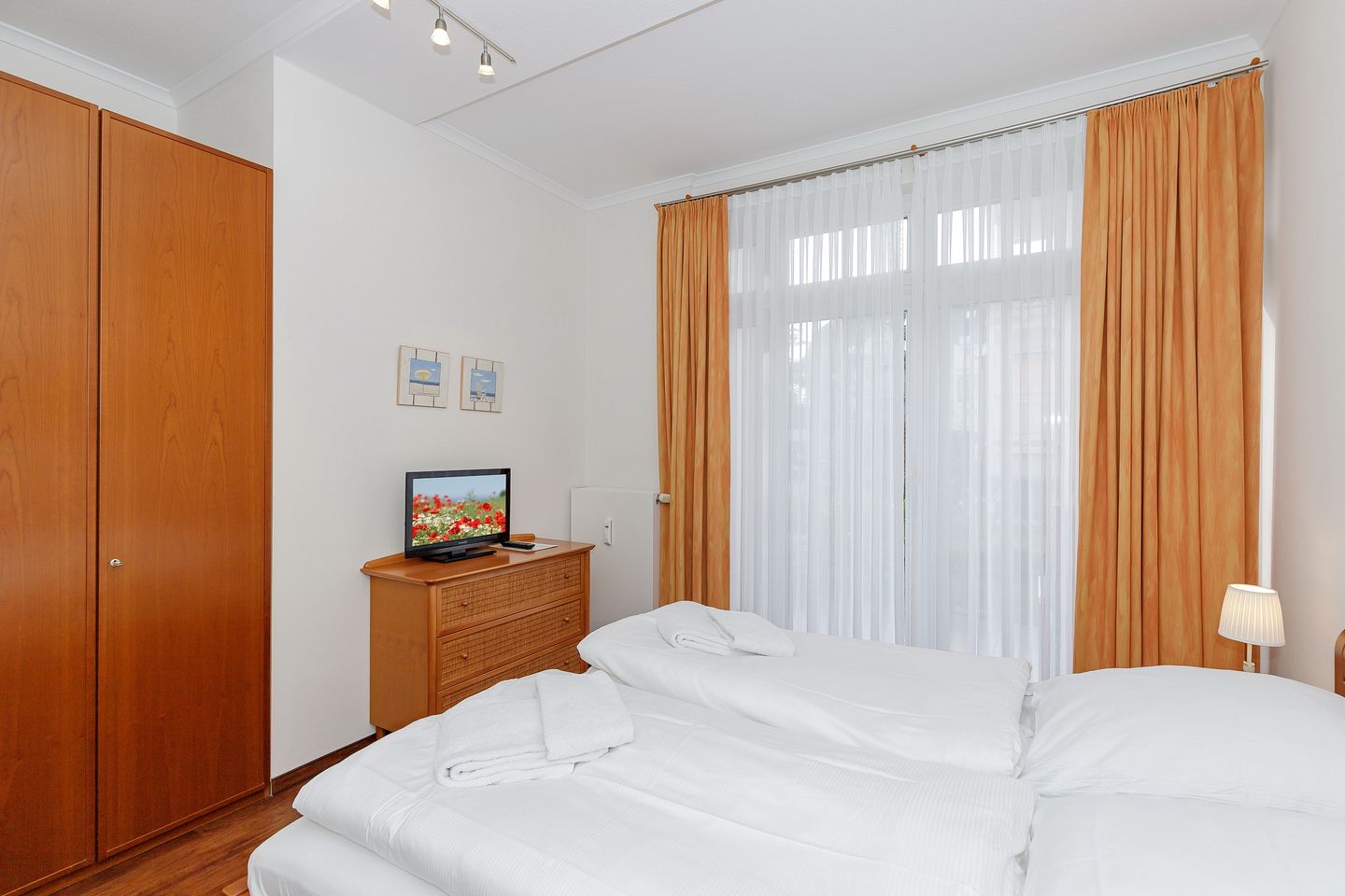 Dünenschloss Dünenschloss 1-03 Kühlungsborn - Schlafzimmer mit Doppelbett