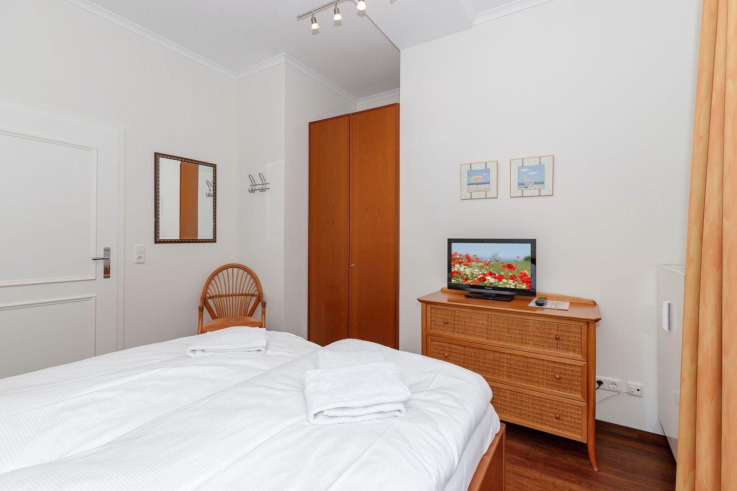 Dünenschloss Dünenschloss 1-03 Kühlungsborn - Schlafzimmer mit Doppelbett