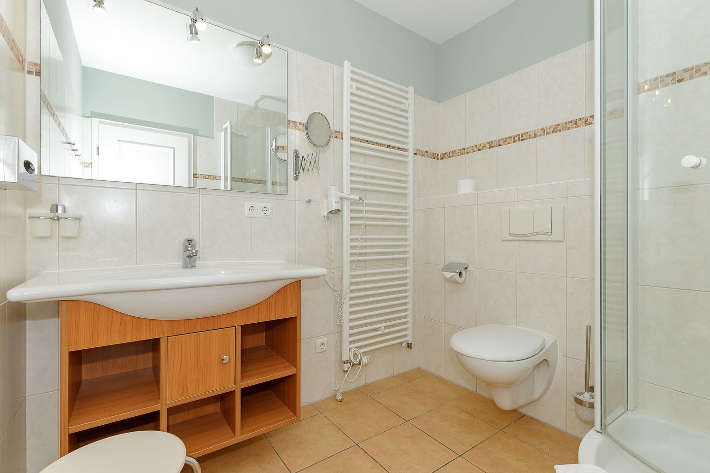 Dünenschloss Dünenschloss 2-20 Kühlungsborn - Badezimmer mit Dusche