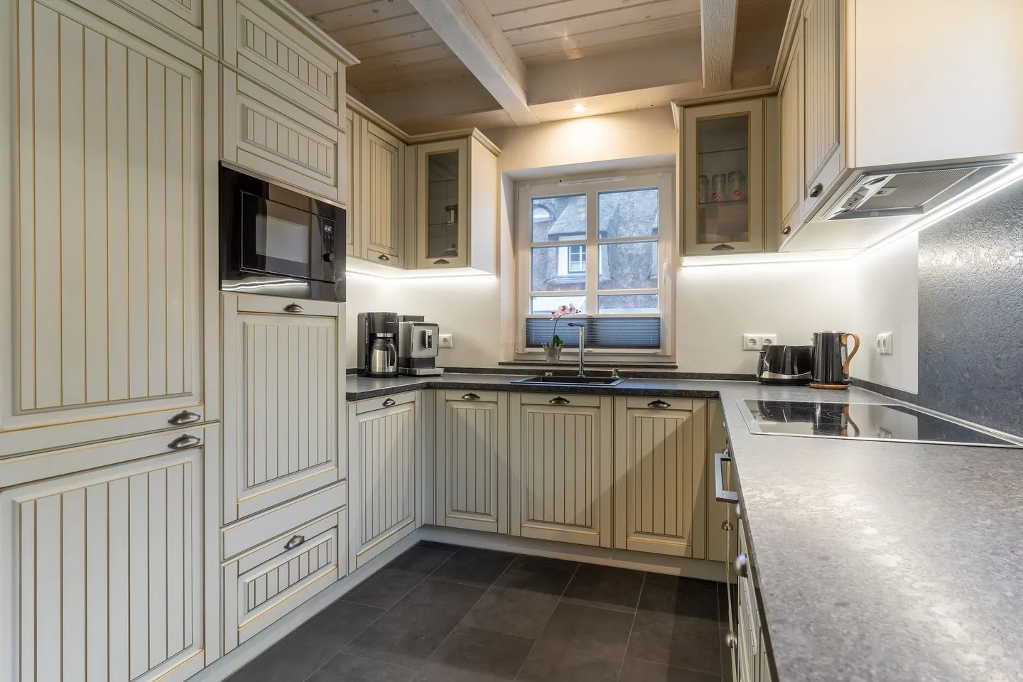 Reetdachhaus Steuerbord & Backbord Reetdachhaus Sandhus Backbord SPO Dorf - 