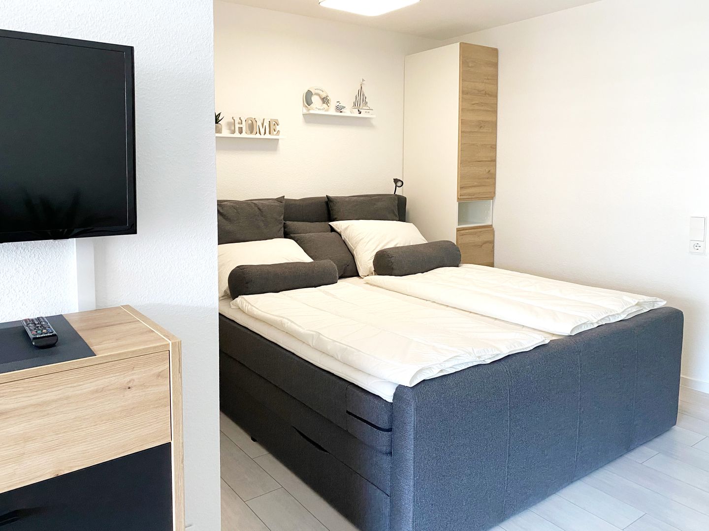 Kaiserhof Apartment 318, Typ A  - Bett