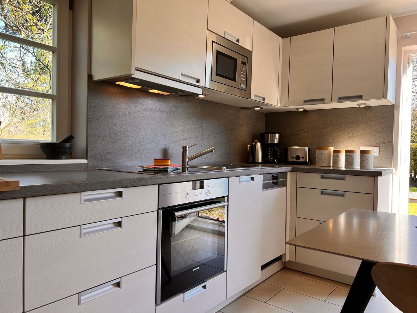 Haus Smäswai 10 Haushälfte Lee 4 Sterne Haus mit Terrasse und Strandkorb Nebel auf Amrum - 