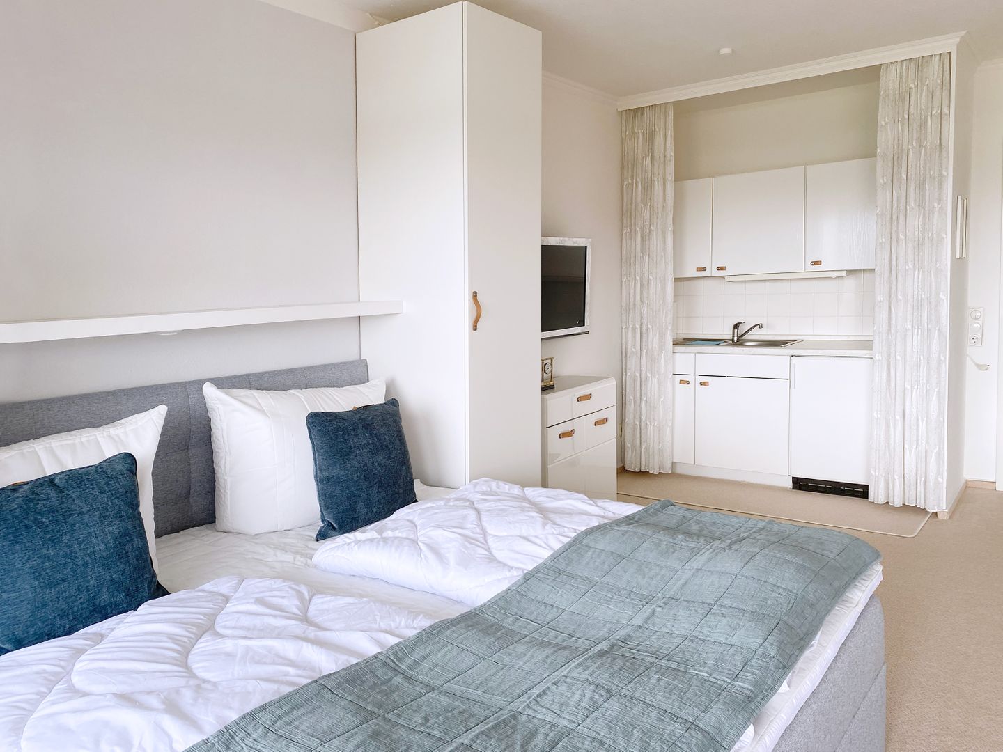 Kaiserhof Apartment 207, Typ G  - Bett